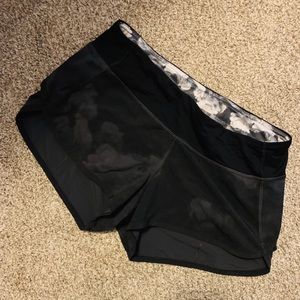 Lululemon run time shorts